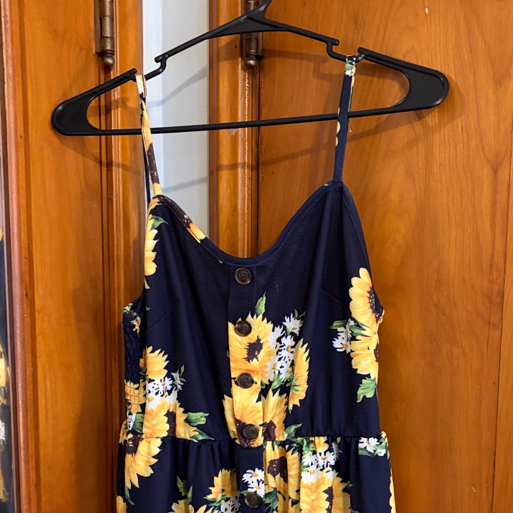 Sunflower dress, size small